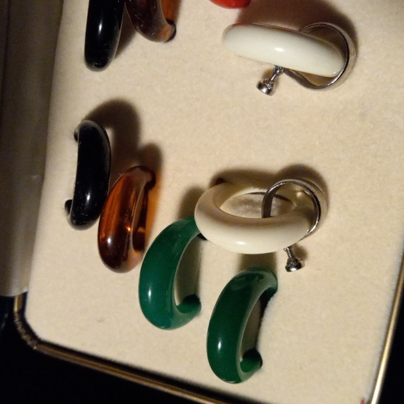 Trifari earrings collection - Picture 5 of 5